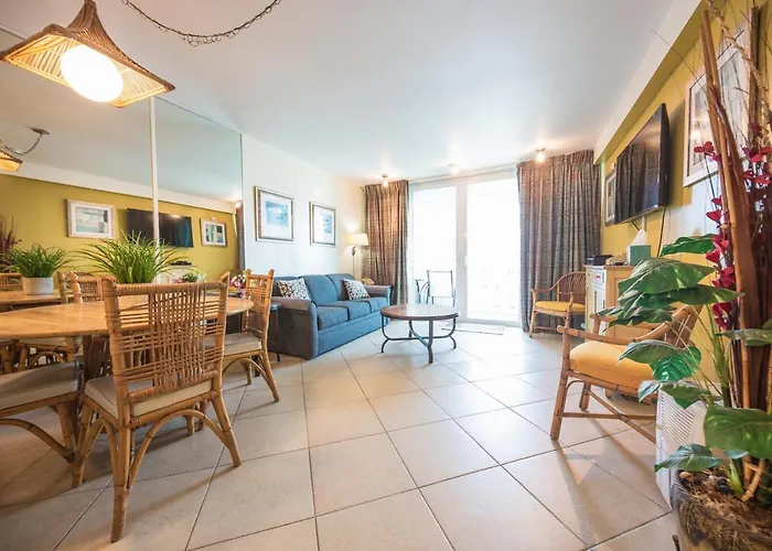 Esj Towers By Chana San Juan