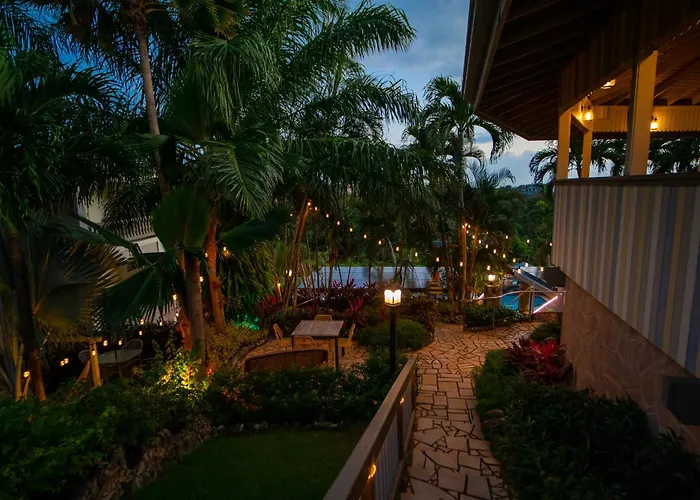 Lazy Parrot Inn Rincon