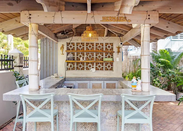 Tres Sirenas Beach Inn Rincon